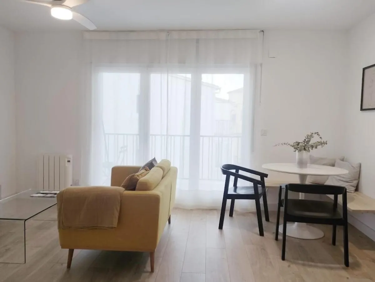 Cozy Apartment With Views Ampuriabrava